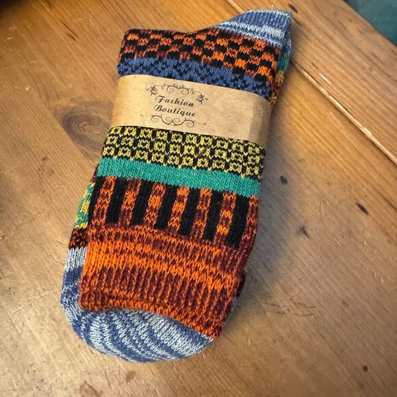 Woman’s socks colorful warm size large 8-9 - Picture 2 of 4